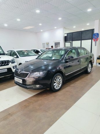 uesd-skoda-superb-elegance-2015-model-for-sell-in-jaipur-big-0