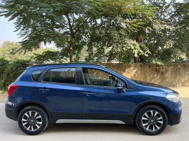 maruti-s-cross-2020-petrol-big-2